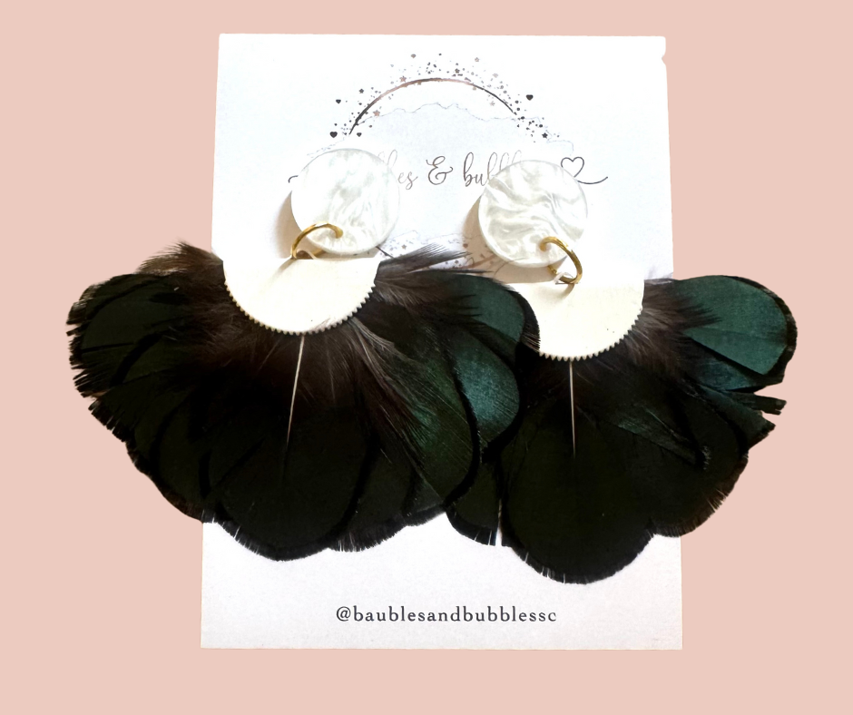 Feathered Emerald - Pearl