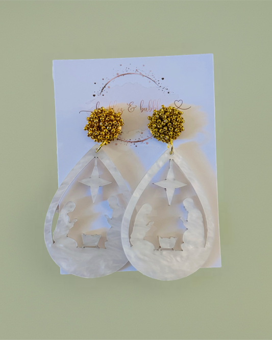 Pearl Nativity Drop with Gold Bead Topper