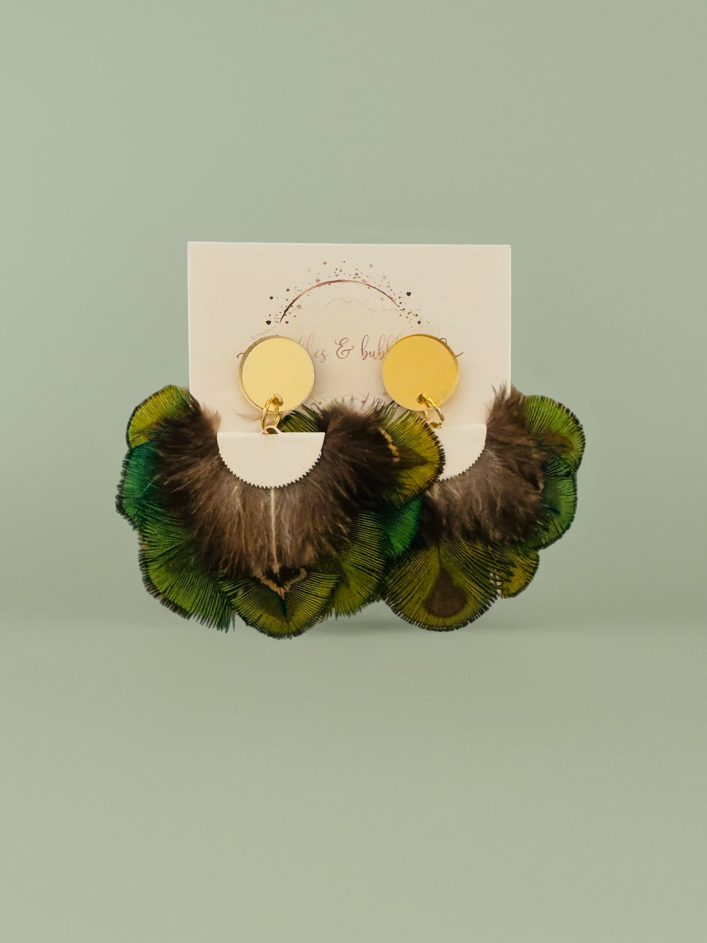 Feathered earth-white- gold