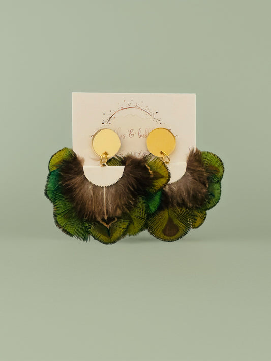Feathered earth-white- gold