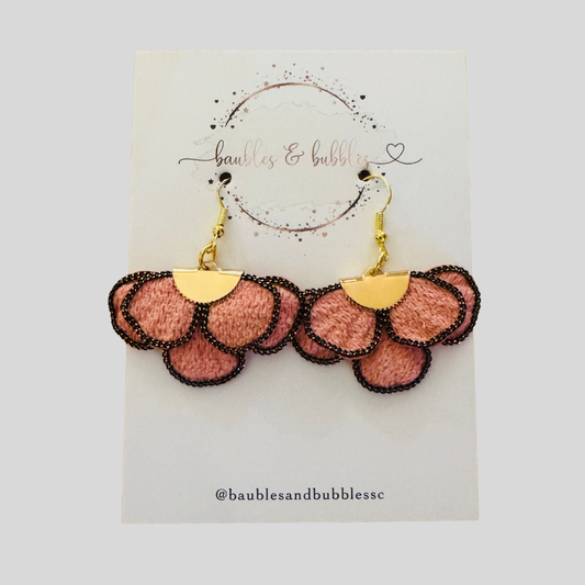 Pretty Petals - Rose